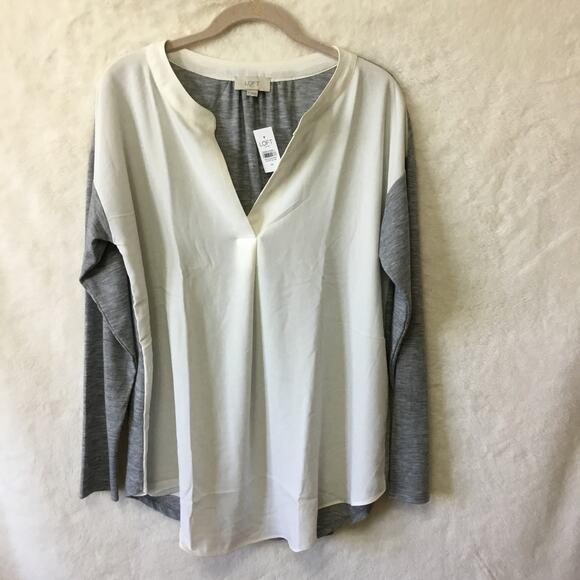 LOFT Tops - LOFT White Colorblock V-Neck Mixed Media Top